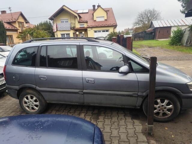 Серый Опель Зафира, объемом двигателя 2 л и пробегом 270 тыс. км за 1800 $, фото 4 на Automoto.ua