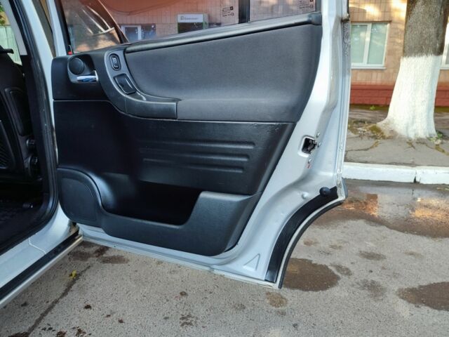 Серый Опель Зафира, объемом двигателя 2 л и пробегом 380 тыс. км за 3299 $, фото 21 на Automoto.ua