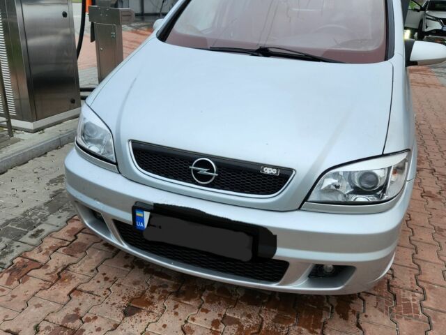 Серый Опель Зафира, объемом двигателя 2 л и пробегом 267 тыс. км за 4300 $, фото 1 на Automoto.ua