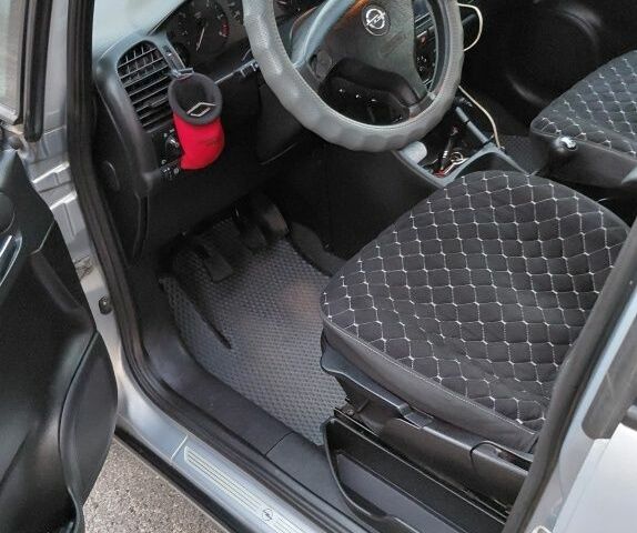 Серый Опель Зафира, объемом двигателя 2 л и пробегом 3 тыс. км за 4500 $, фото 2 на Automoto.ua