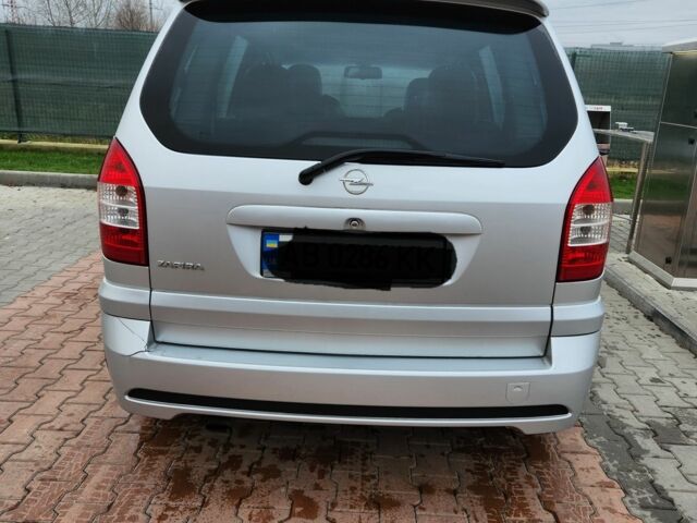 Серый Опель Зафира, объемом двигателя 2 л и пробегом 267 тыс. км за 4300 $, фото 2 на Automoto.ua
