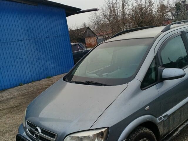 Серый Опель Зафира, объемом двигателя 2.2 л и пробегом 400 тыс. км за 4000 $, фото 5 на Automoto.ua