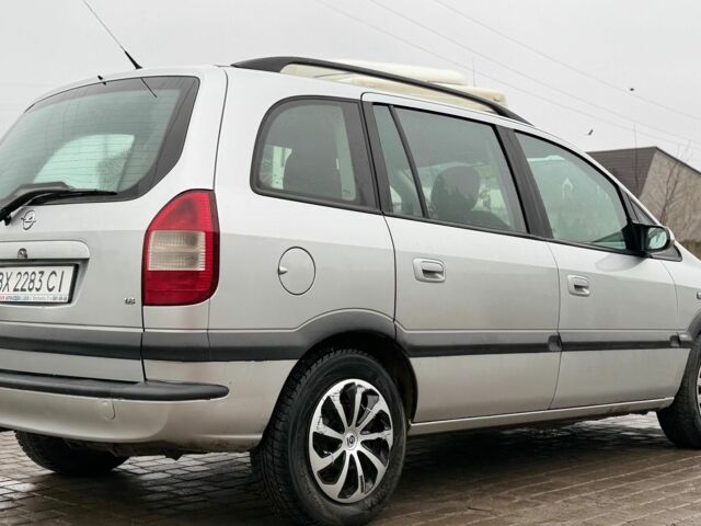 Серый Опель Зафира, объемом двигателя 1.8 л и пробегом 253 тыс. км за 4500 $, фото 5 на Automoto.ua