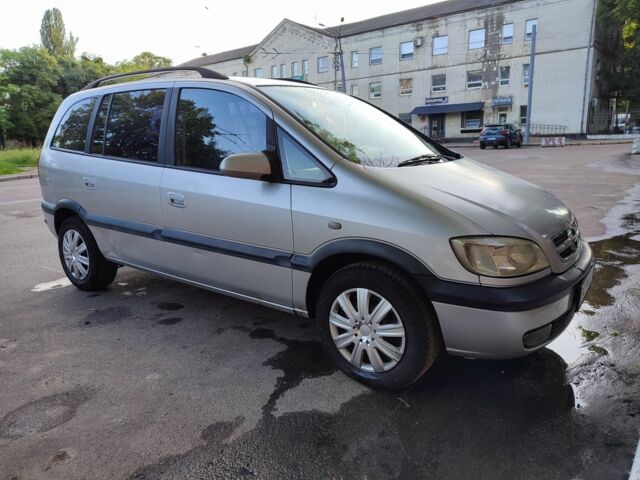 Серый Опель Зафира, объемом двигателя 2 л и пробегом 380 тыс. км за 3299 $, фото 7 на Automoto.ua