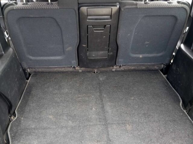 Серый Опель Зафира, объемом двигателя 0 л и пробегом 290 тыс. км за 3600 $, фото 4 на Automoto.ua