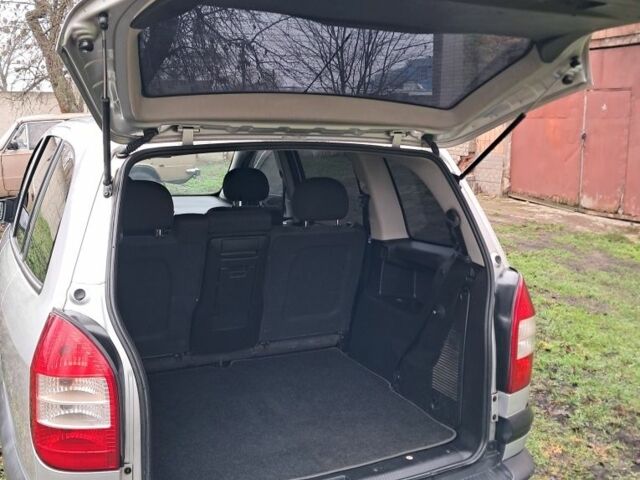 Сірий Опель Зафіра, об'ємом двигуна 2.2 л та пробігом 250 тис. км за 4000 $, фото 3 на Automoto.ua