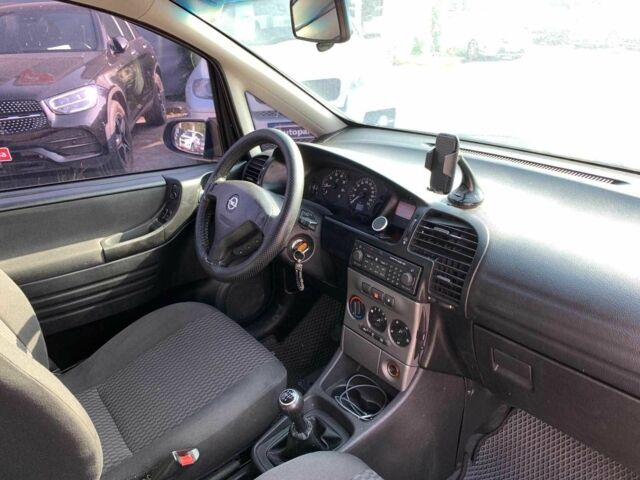 Серый Опель Зафира, объемом двигателя 1.6 л и пробегом 242 тыс. км за 4180 $, фото 17 на Automoto.ua