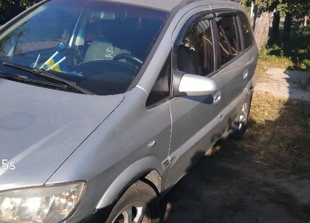 Сірий Опель Зафіра, об'ємом двигуна 2 л та пробігом 340 тис. км за 3800 $, фото 3 на Automoto.ua