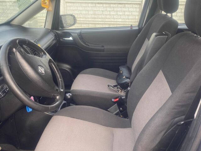 Сірий Опель Зафіра, об'ємом двигуна 1.8 л та пробігом 245 тис. км за 4500 $, фото 7 на Automoto.ua