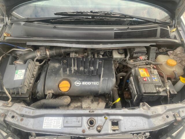 Сірий Опель Зафіра, об'ємом двигуна 1.8 л та пробігом 245 тис. км за 4500 $, фото 6 на Automoto.ua