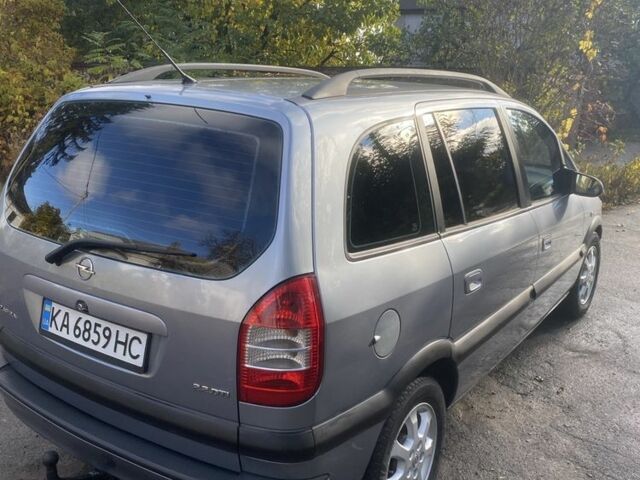Серый Опель Зафира, объемом двигателя 2.2 л и пробегом 237 тыс. км за 4750 $, фото 21 на Automoto.ua