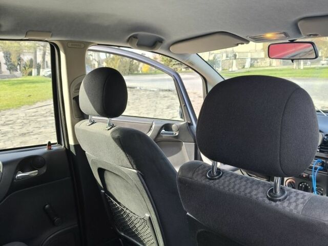 Опель Зафіра 2005 у Львові на Automoto.ua Сірий Опель Зафіра, об'ємом двигуна 1.6 л та пробігом 213 тис. км за 4000 $, фото 8 на Automoto.ua