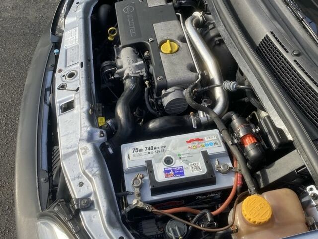 Серый Опель Зафира, объемом двигателя 2.2 л и пробегом 237 тыс. км за 4750 $, фото 16 на Automoto.ua