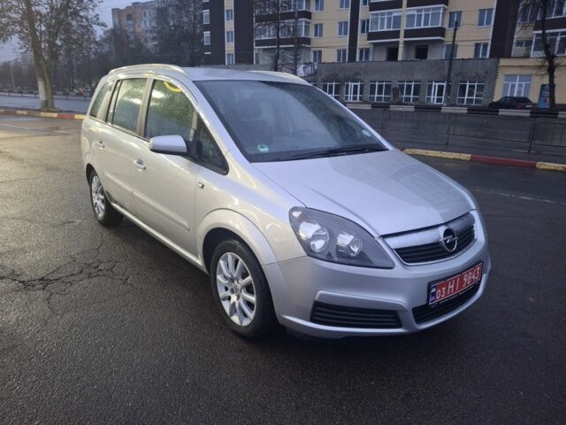 Серый Опель Зафира, объемом двигателя 1.8 л и пробегом 246 тыс. км за 5600 $, фото 7 на Automoto.ua