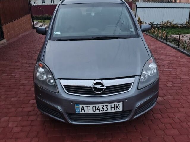 Сірий Опель Зафіра, об'ємом двигуна 1.9 л та пробігом 316 тис. км за 5000 $, фото 4 на Automoto.ua