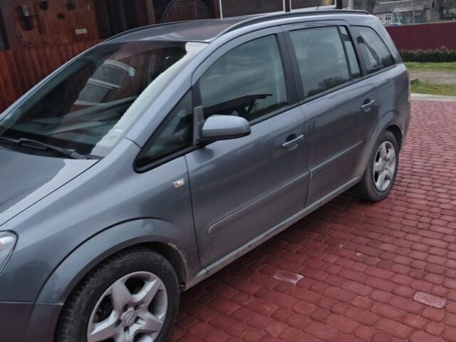 Сірий Опель Зафіра, об'ємом двигуна 1.9 л та пробігом 316 тис. км за 5000 $, фото 2 на Automoto.ua
