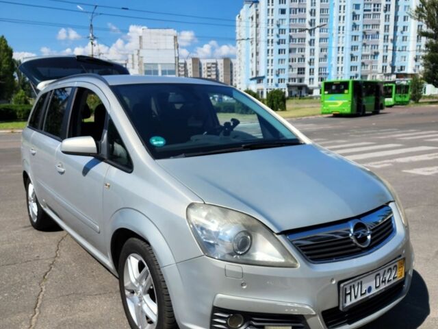 Сірий Опель Зафіра, об'ємом двигуна 1.8 л та пробігом 260 тис. км за 2850 $, фото 7 на Automoto.ua