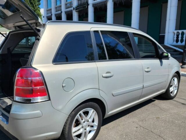 Сірий Опель Зафіра, об'ємом двигуна 1.8 л та пробігом 260 тис. км за 2850 $, фото 6 на Automoto.ua