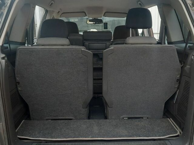 Серый Опель Зафира, объемом двигателя 1.7 л и пробегом 190 тыс. км за 5700 $, фото 12 на Automoto.ua