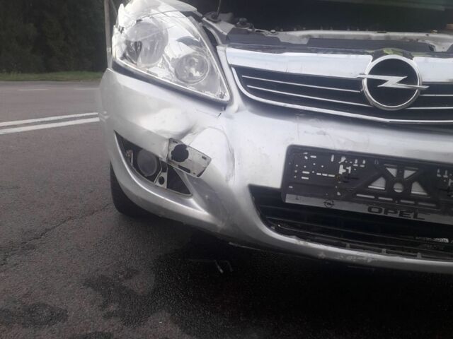 Серый Опель Зафира, объемом двигателя 0 л и пробегом 210 тыс. км за 3200 $, фото 7 на Automoto.ua