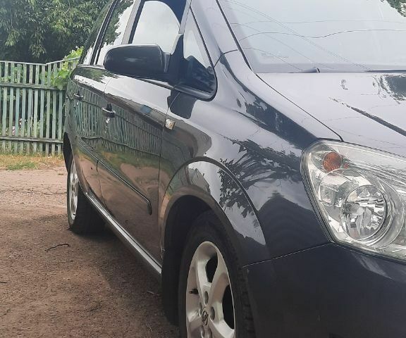 Серый Опель Зафира, объемом двигателя 1.7 л и пробегом 190 тыс. км за 5700 $, фото 10 на Automoto.ua