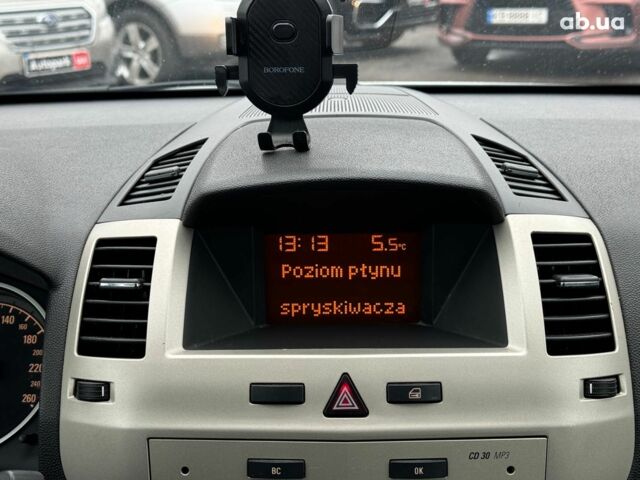 Серый Опель Зафира, объемом двигателя 1.8 л и пробегом 300 тыс. км за 7490 $, фото 21 на Automoto.ua
