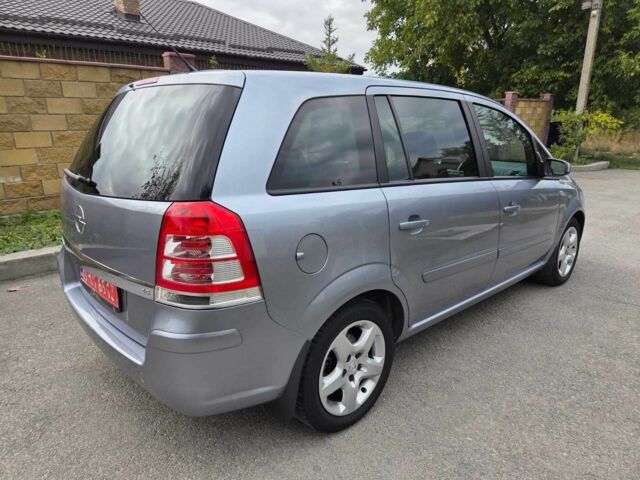 Серый Опель Зафира, объемом двигателя 1.6 л и пробегом 194 тыс. км за 6850 $, фото 9 на Automoto.ua