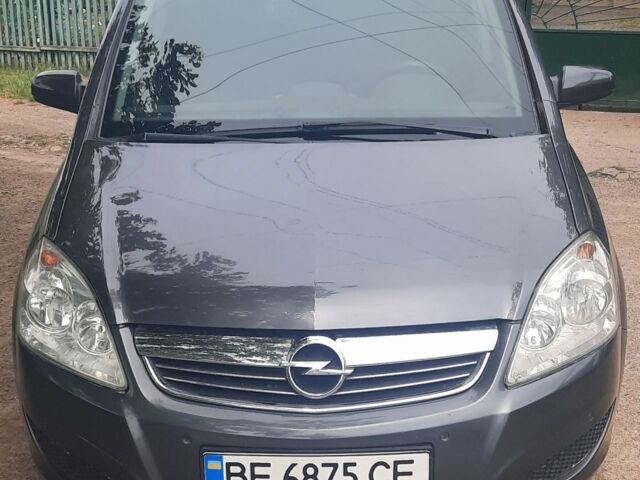 Серый Опель Зафира, объемом двигателя 1.7 л и пробегом 190 тыс. км за 5700 $, фото 5 на Automoto.ua