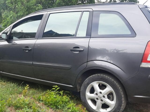 Серый Опель Зафира, объемом двигателя 1.7 л и пробегом 190 тыс. км за 5700 $, фото 9 на Automoto.ua