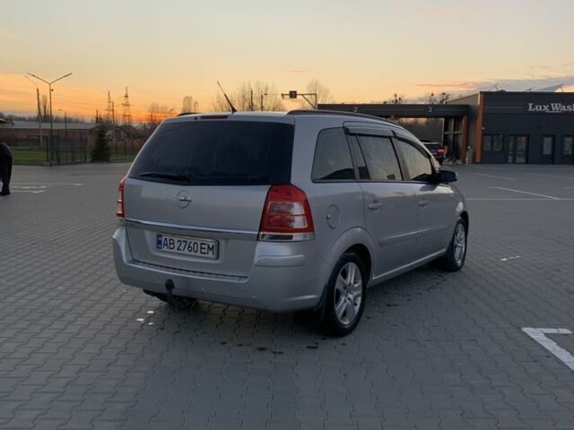 Серый Опель Зафира, объемом двигателя 1.8 л и пробегом 215 тыс. км за 6200 $, фото 2 на Automoto.ua