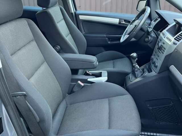 Опель Зафира 2010 в Луцке на Automoto.ua Серый Опель Зафира, объемом двигателя 1.6 л и пробегом 172 тыс. км за 7100 $, фото 8 на Automoto.ua