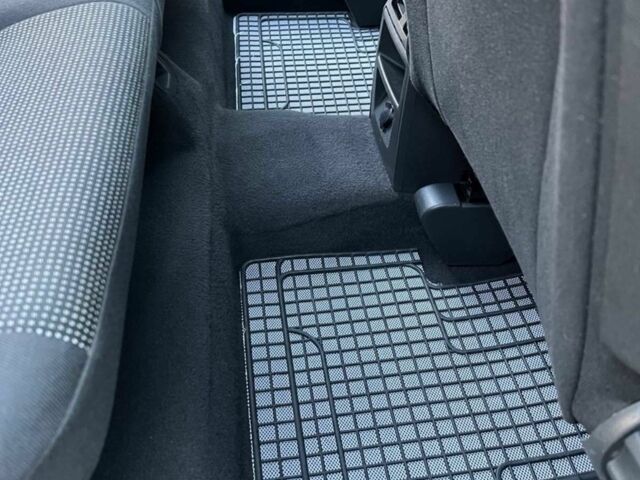 Опель Зафира 2010 в Луцке на Automoto.ua Серый Опель Зафира, объемом двигателя 1.6 л и пробегом 172 тыс. км за 7100 $, фото 16 на Automoto.ua