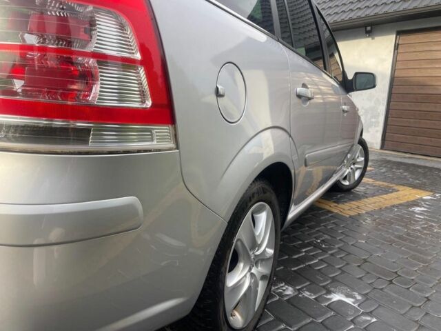 Сірий Опель Зафіра, об'ємом двигуна 1.6 л та пробігом 190 тис. км за 6800 $, фото 7 на Automoto.ua