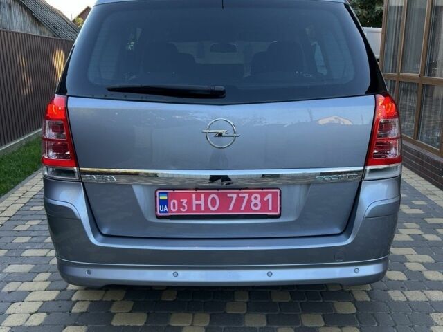 Опель Зафира 2010 в Луцке на Automoto.ua Серый Опель Зафира, объемом двигателя 1.6 л и пробегом 172 тыс. км за 7100 $, фото 4 на Automoto.ua