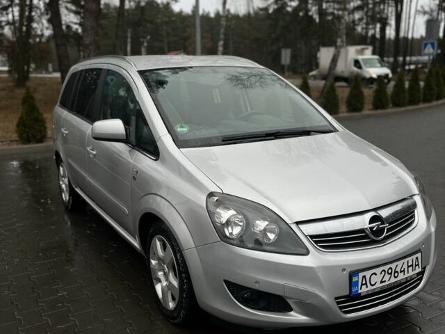 Сірий Опель Зафіра, об'ємом двигуна 1.7 л та пробігом 301 тис. км за 7100 $, фото 1 на Automoto.ua