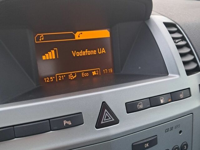 Опель Зафира 2010 в Луцке на Automoto.ua Серый Опель Зафира, объемом двигателя 1.6 л и пробегом 172 тыс. км за 7100 $, фото 18 на Automoto.ua