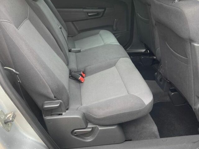 Сірий Опель Зафіра, об'ємом двигуна 1.6 л та пробігом 190 тис. км за 6800 $, фото 13 на Automoto.ua