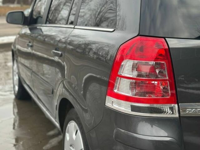 Серый Опель Зафира, объемом двигателя 1.7 л и пробегом 312 тыс. км за 7500 $, фото 12 на Automoto.ua