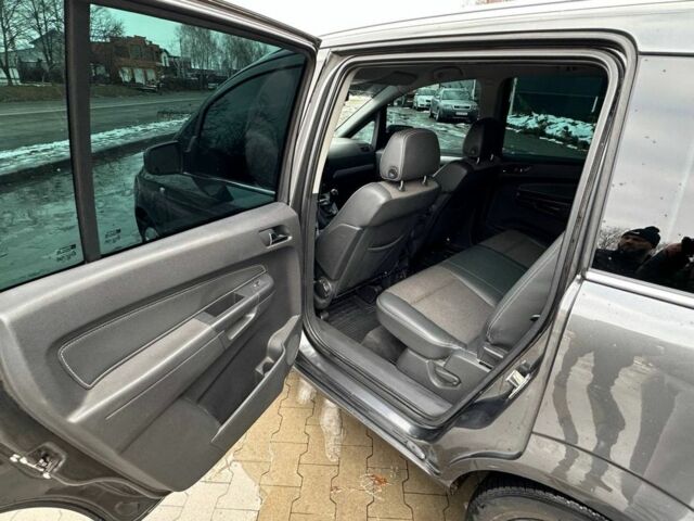 Серый Опель Зафира, объемом двигателя 1.7 л и пробегом 312 тыс. км за 7500 $, фото 15 на Automoto.ua