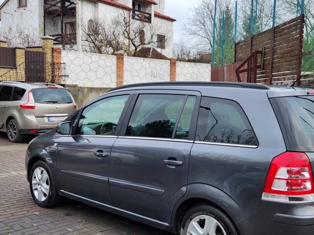 Сірий Опель Зафіра, об'ємом двигуна 1.7 л та пробігом 243 тис. км за 5400 $, фото 11 на Automoto.ua