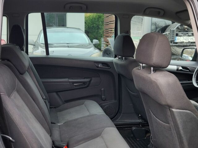 Сірий Опель Зафіра, об'ємом двигуна 1.7 л та пробігом 243 тис. км за 5400 $, фото 23 на Automoto.ua