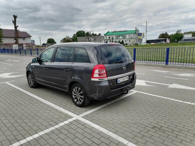 Серый Опель Зафира, объемом двигателя 1.7 л и пробегом 252 тыс. км за 7500 $, фото 5 на Automoto.ua