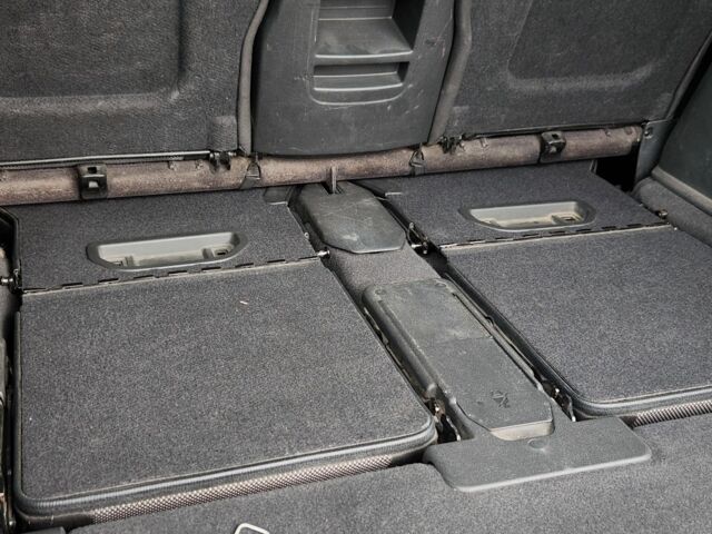 Сірий Опель Зафіра, об'ємом двигуна 1.7 л та пробігом 243 тис. км за 5400 $, фото 22 на Automoto.ua