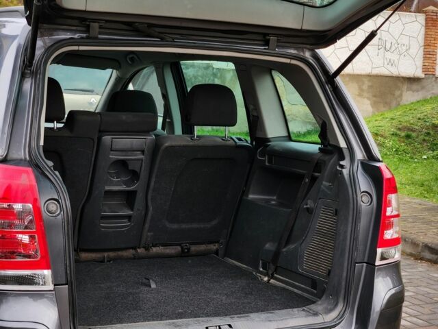 Сірий Опель Зафіра, об'ємом двигуна 1.7 л та пробігом 243 тис. км за 5400 $, фото 21 на Automoto.ua