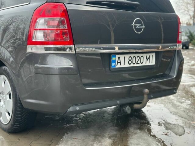 Серый Опель Зафира, объемом двигателя 1.7 л и пробегом 312 тыс. км за 7500 $, фото 5 на Automoto.ua