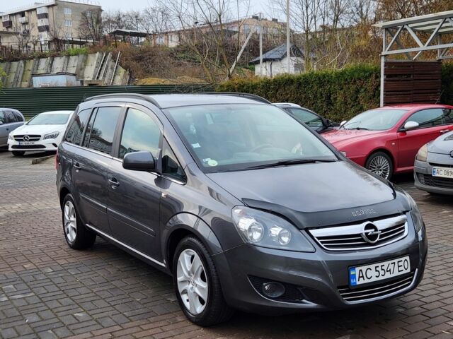 Сірий Опель Зафіра, об'ємом двигуна 1.7 л та пробігом 243 тис. км за 5400 $, фото 4 на Automoto.ua