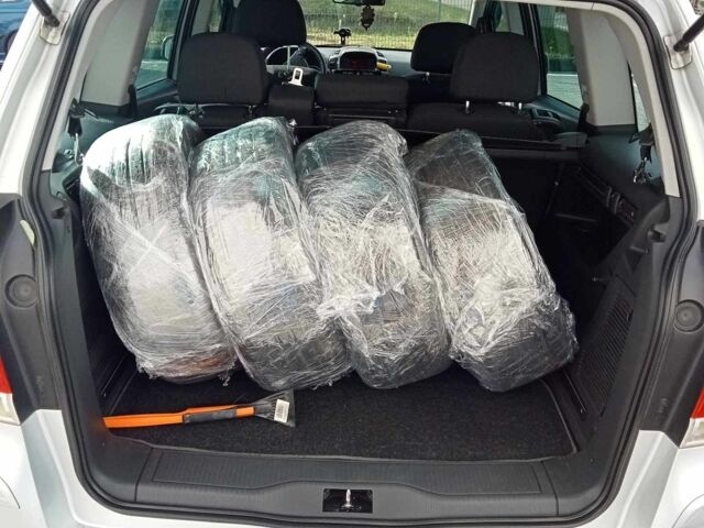 Серый Опель Зафира, объемом двигателя 1.8 л и пробегом 170 тыс. км за 7300 $, фото 6 на Automoto.ua