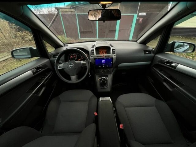 Сірий Опель Зафіра, об'ємом двигуна 1.7 л та пробігом 197 тис. км за 7500 $, фото 6 на Automoto.ua