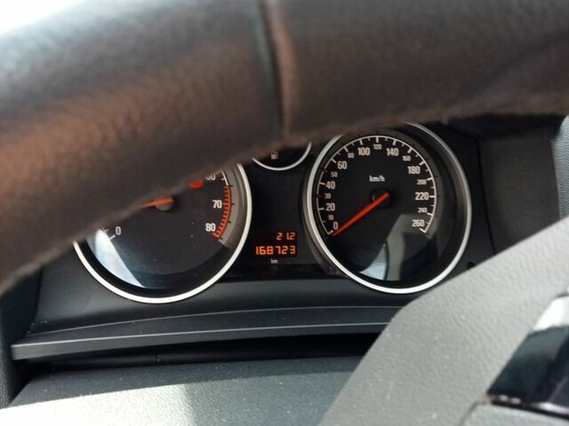 Серый Опель Зафира, объемом двигателя 1.8 л и пробегом 170 тыс. км за 7300 $, фото 13 на Automoto.ua