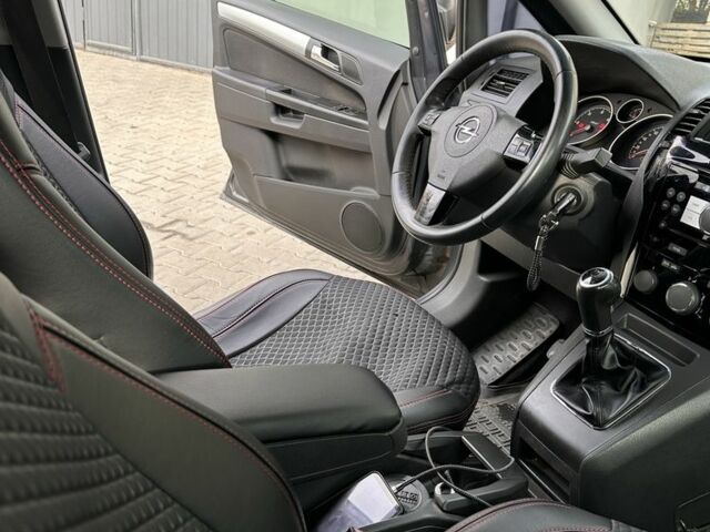 Сірий Опель Зафіра, об'ємом двигуна 1.7 л та пробігом 252 тис. км за 7950 $, фото 5 на Automoto.ua